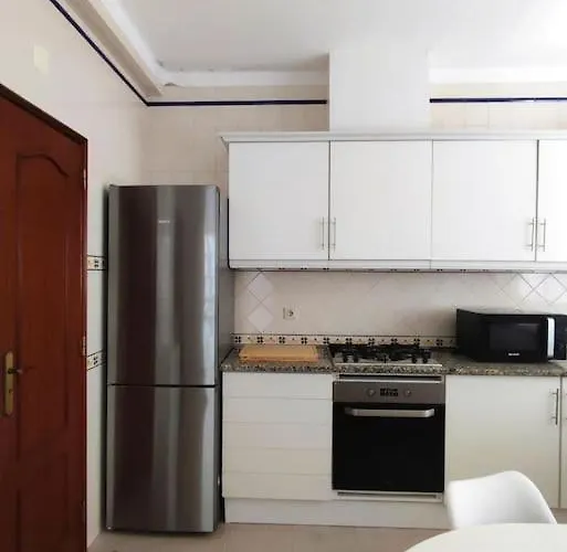 Casa Rosas - Moradia Com Jardim E Churrasco, Charneca Da Cotovia 别墅